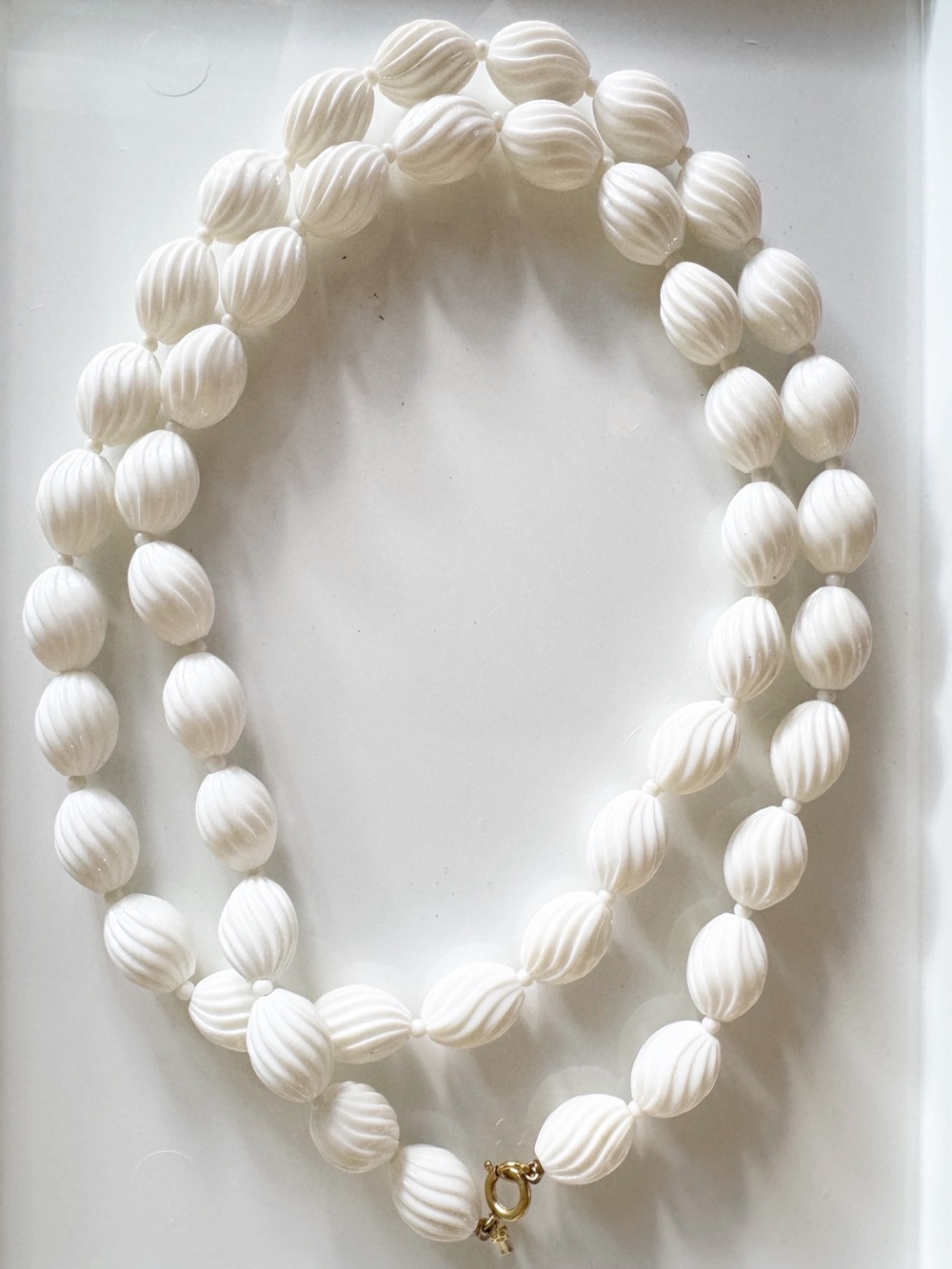 Crown Trifari White Ribbed Beggers Long Beaded Necklace Elegant Women’s Necklace